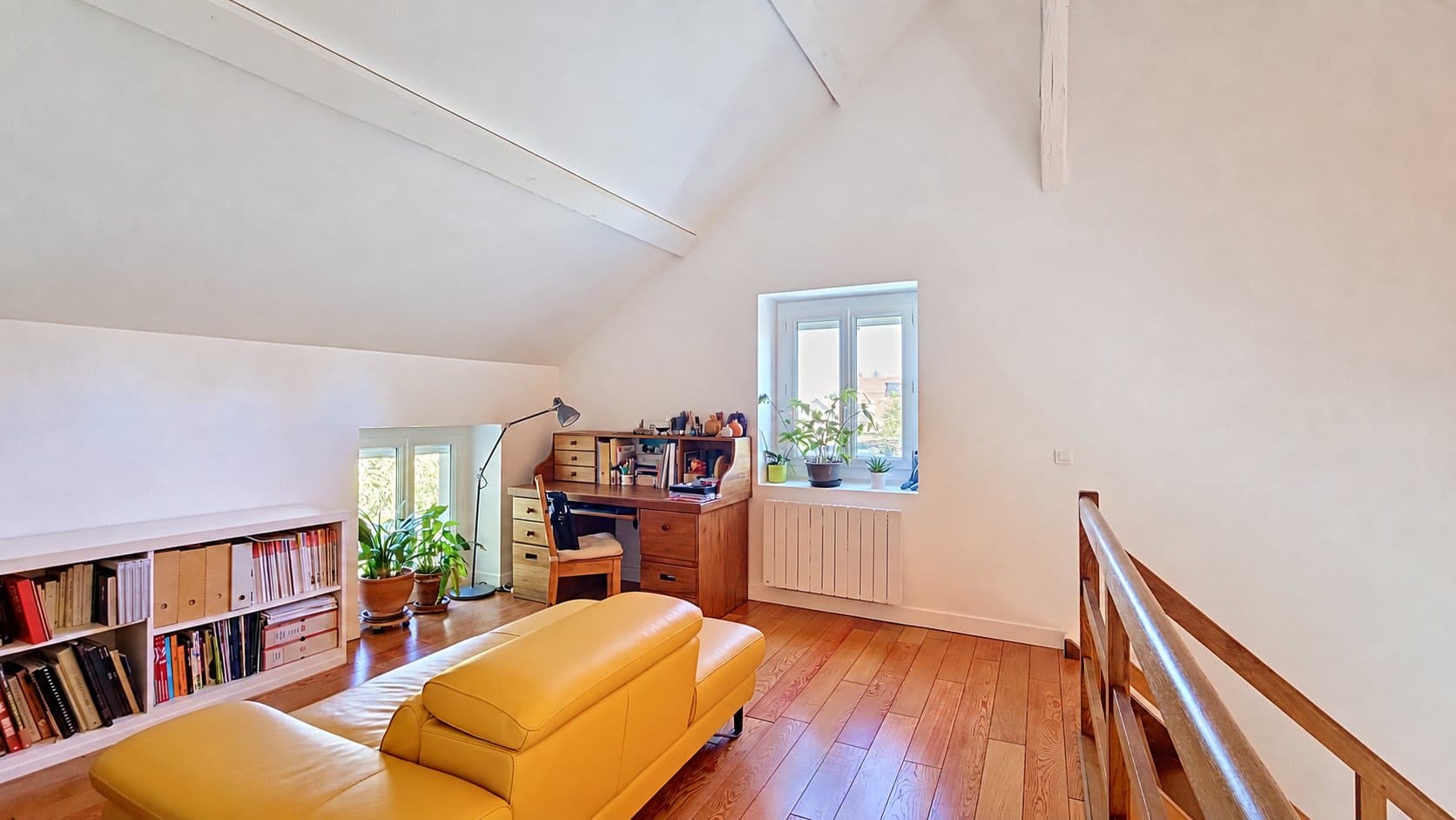 mezzanine-sans-photos-ni-effets-personnels.png